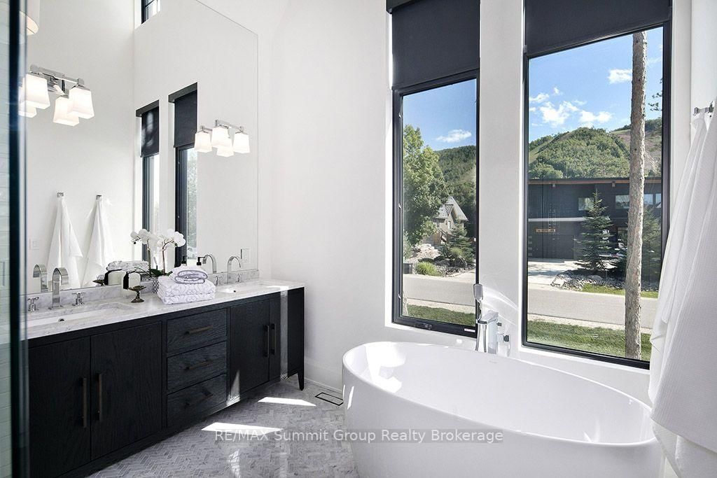 101 Deer Lane • Blue Mountains, ON photo 14