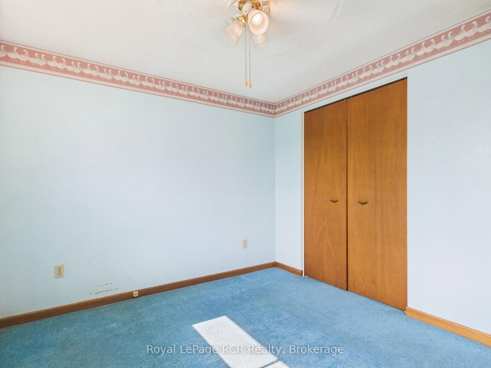 693 Macyoung Drive • Kincardine, ON photo 17