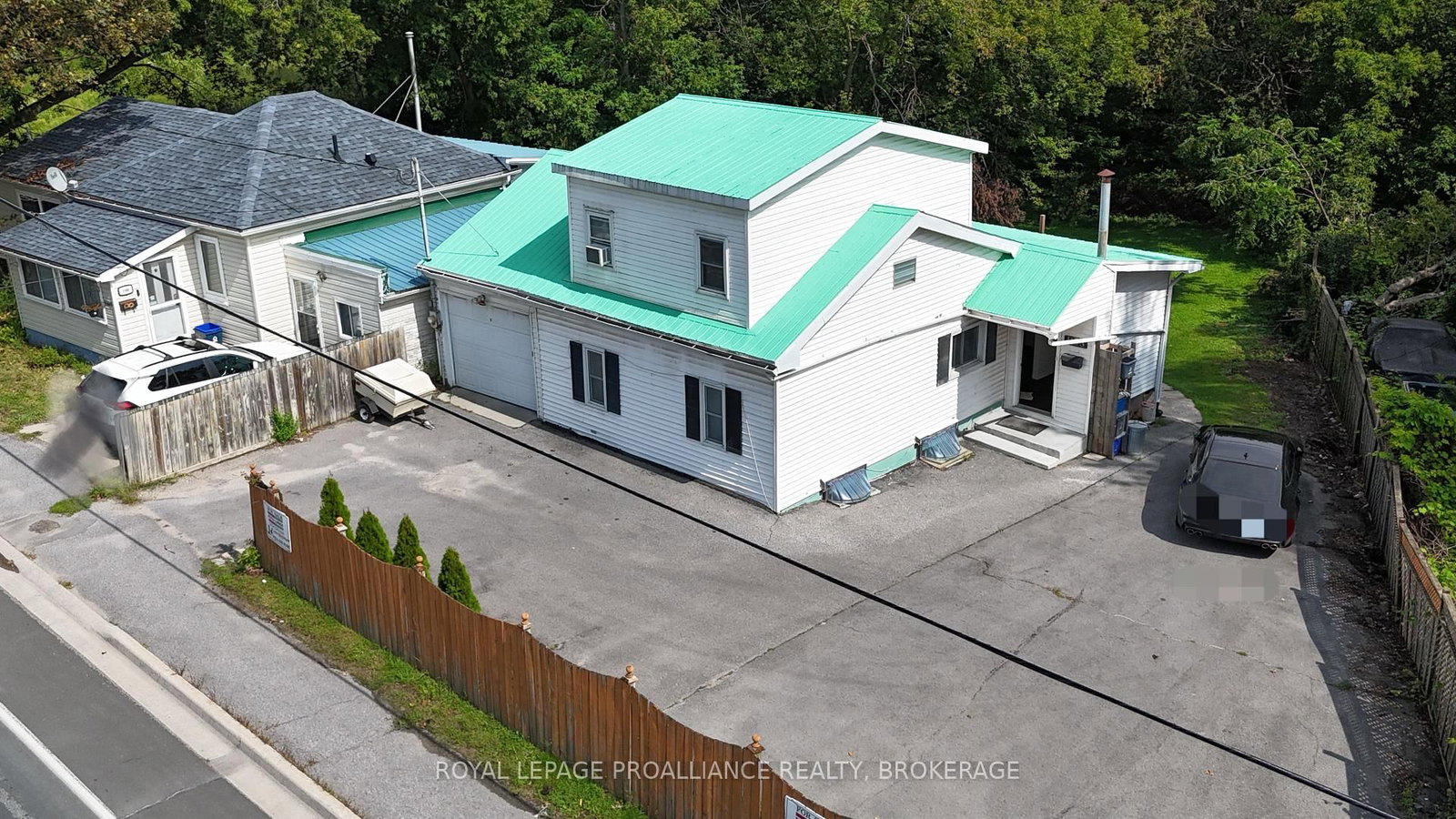 1105 Montreal Street • Kingston, ON photo 1