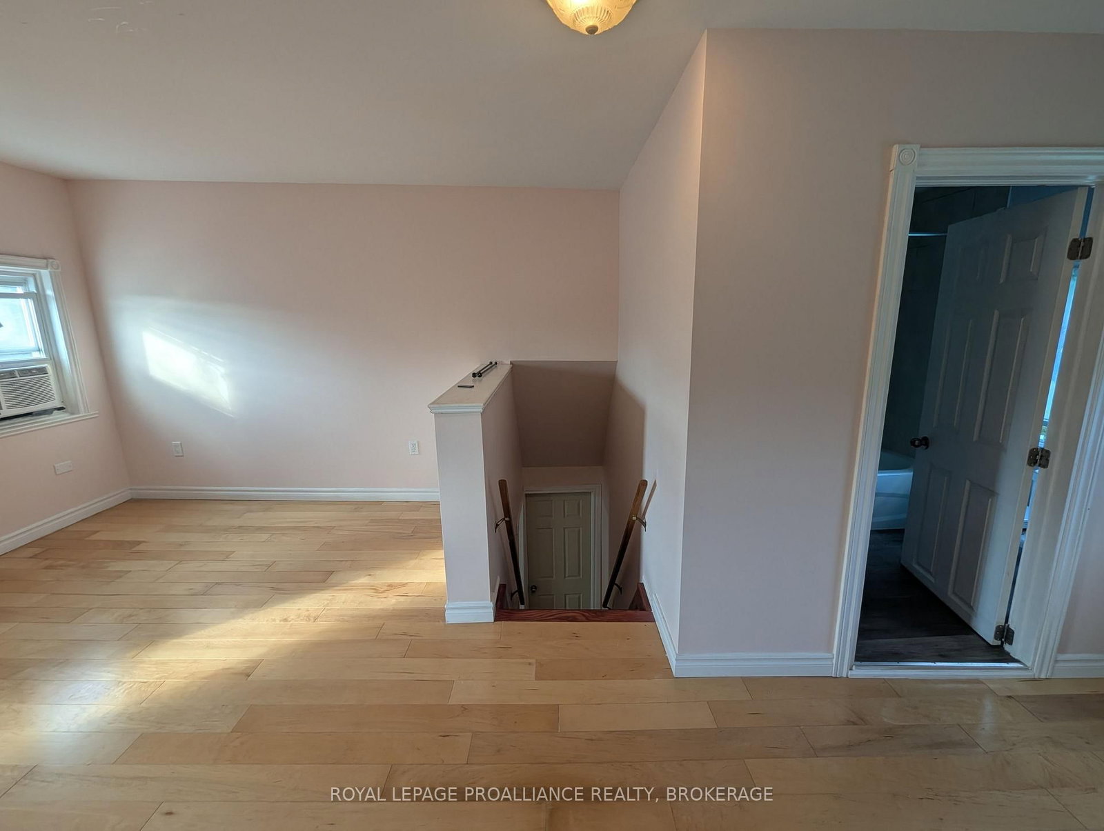1105 Montreal Street • Kingston, ON photo 14