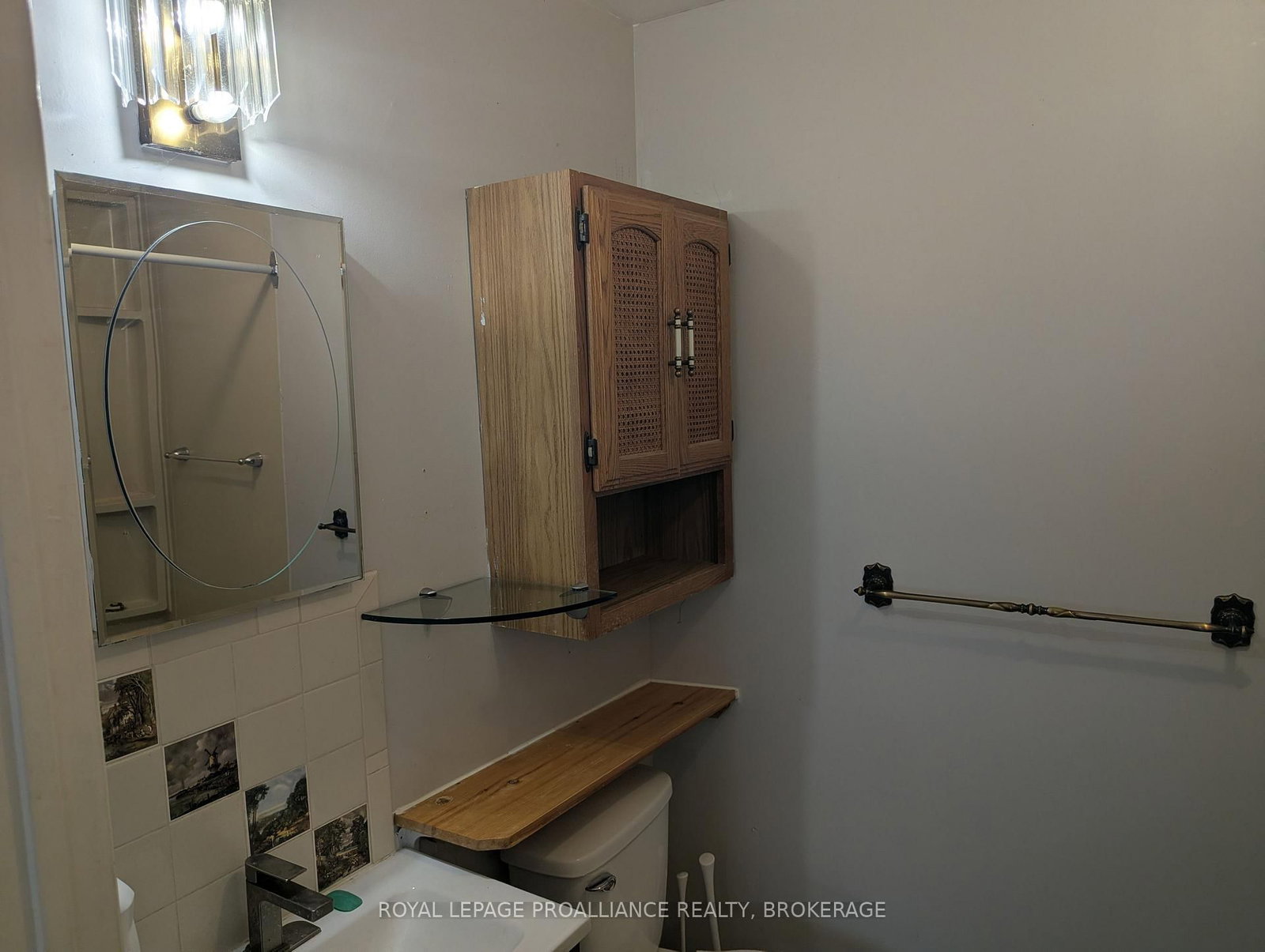 1105 Montreal Street • Kingston, ON photo 15