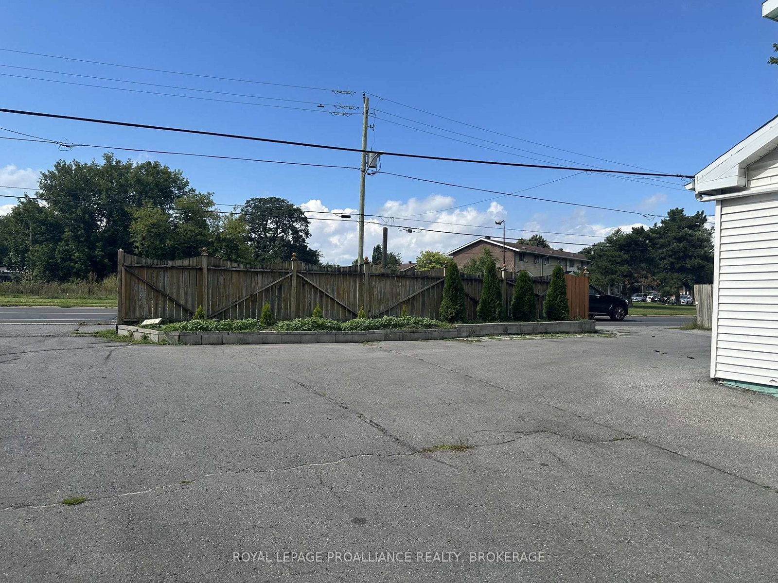 1105 Montreal Street • Kingston, ON photo 31