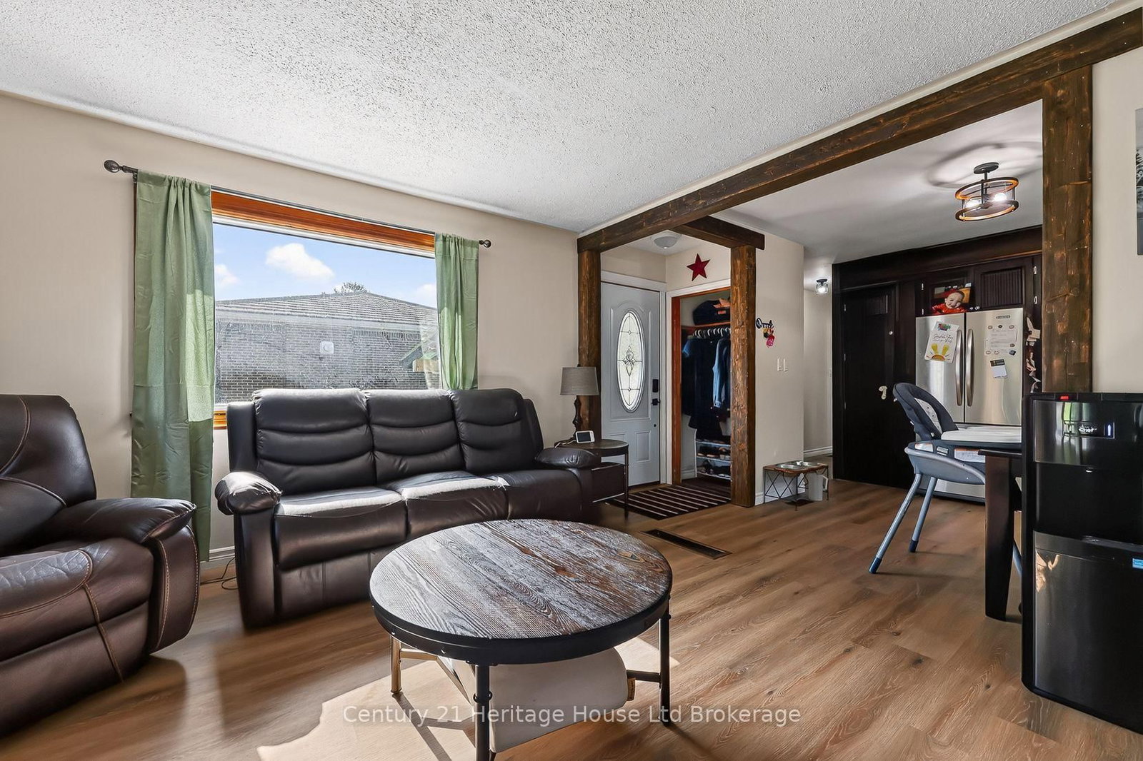 1037 Warwick Street • Woodstock, ON photo 10