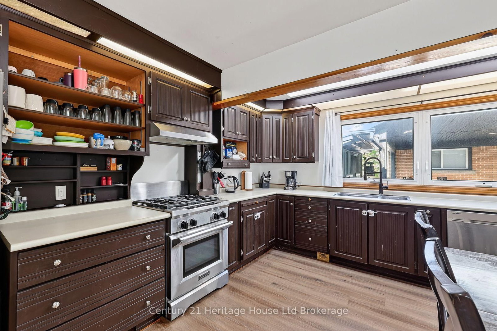 1037 Warwick Street • Woodstock, ON photo 13