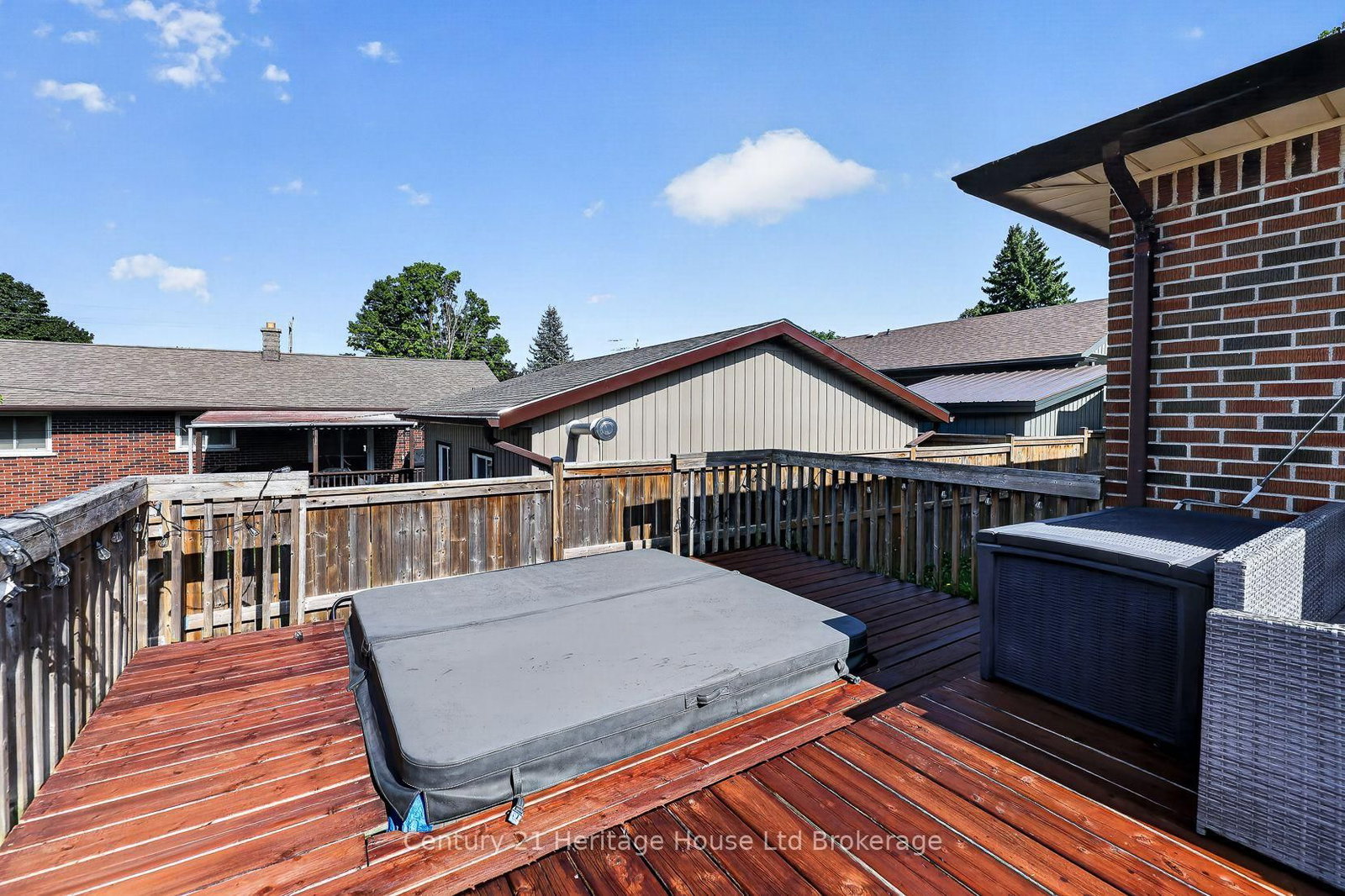 1037 Warwick Street • Woodstock, ON photo 31