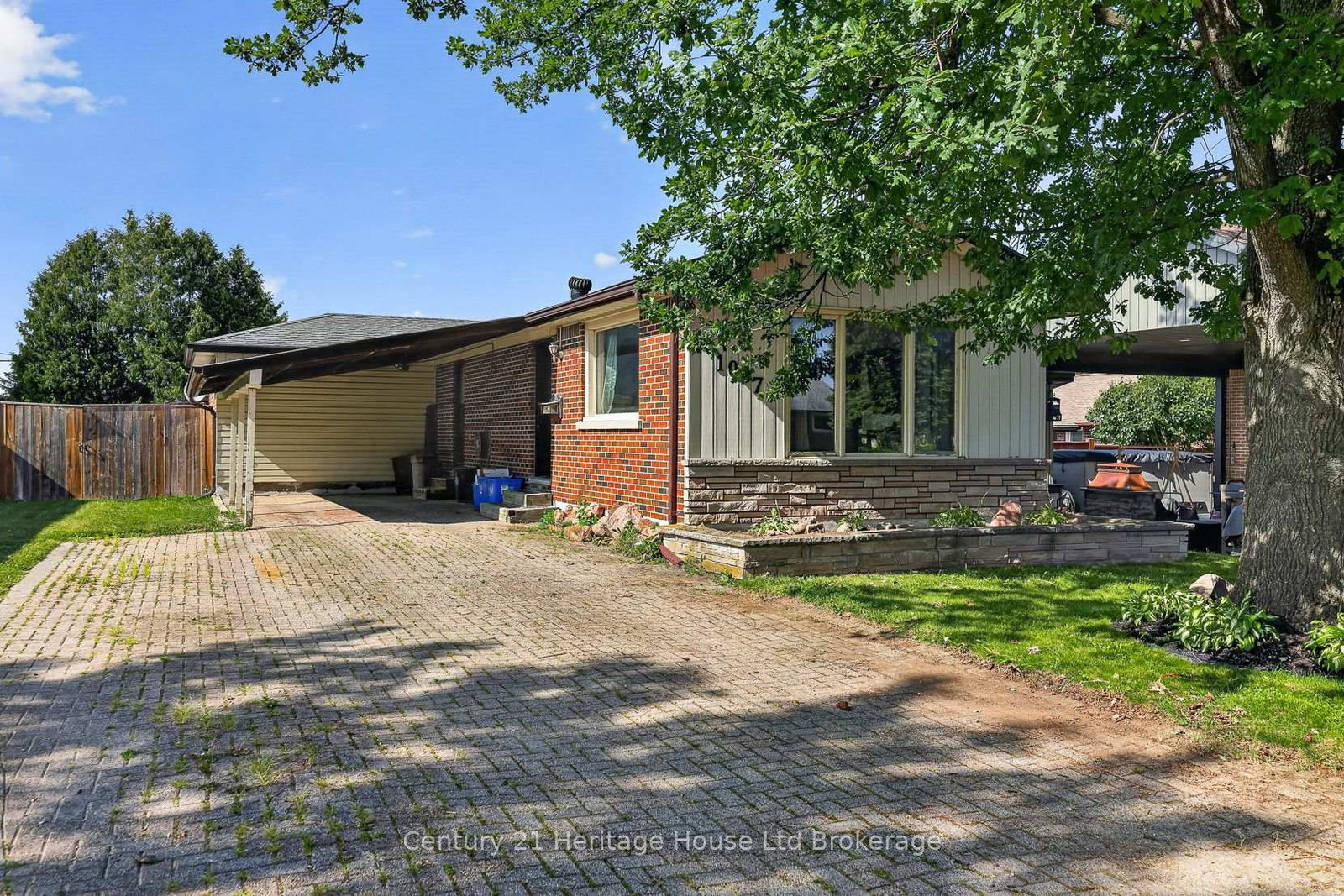 1037 Warwick Street • Woodstock, ON photo 6