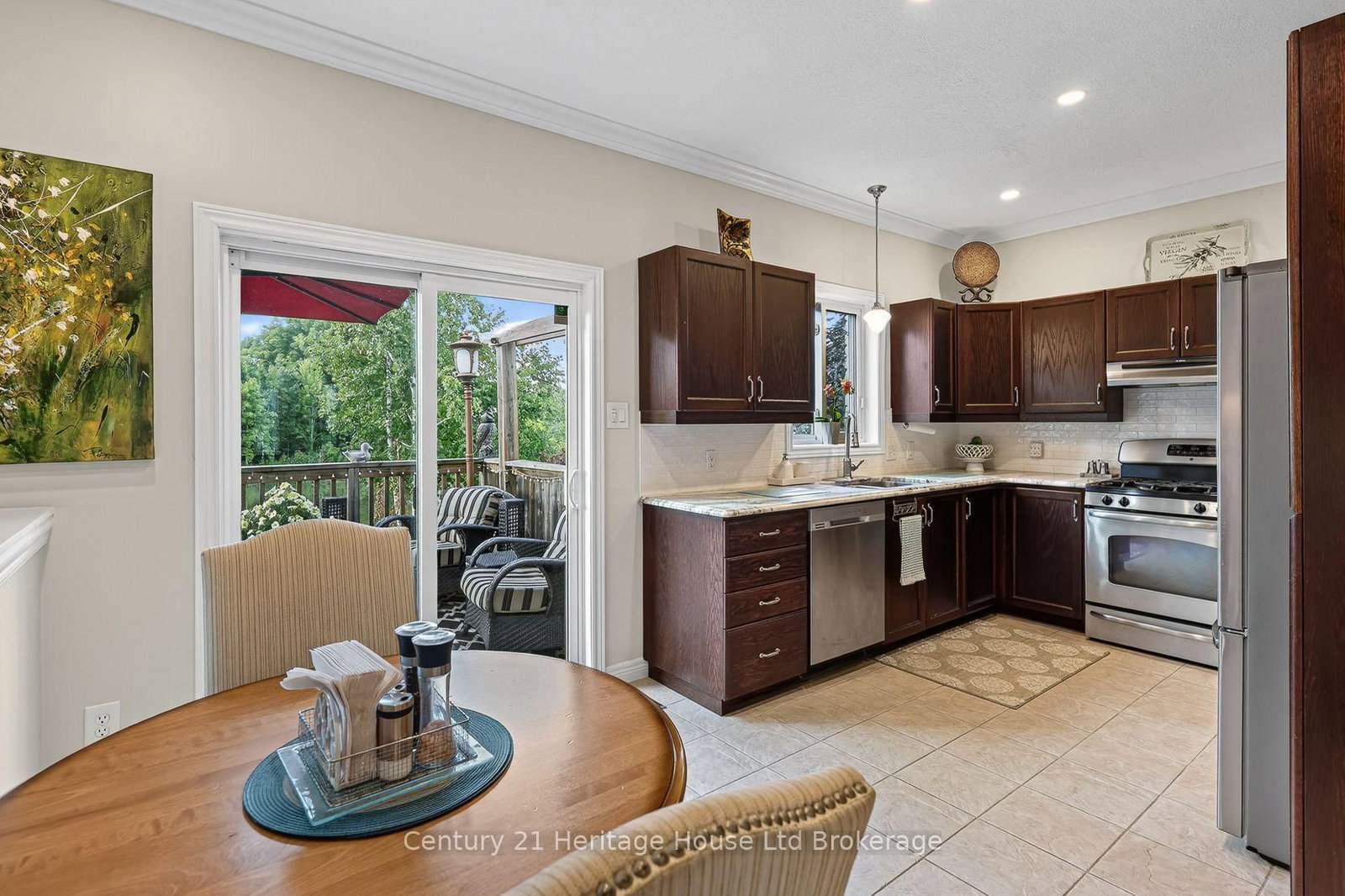 209 Munnoch Boulevard • Woodstock, ON photo 14