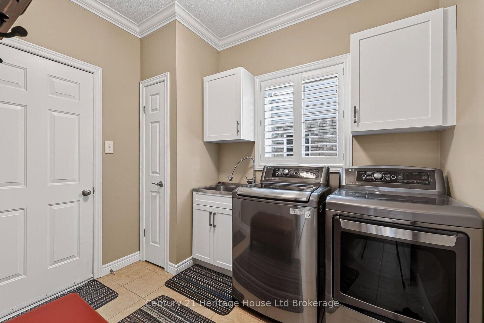 209 Munnoch Boulevard • Woodstock, ON photo 20