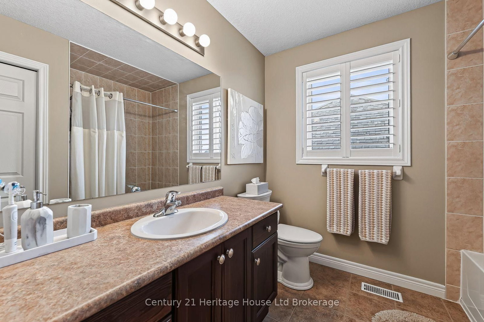209 Munnoch Boulevard • Woodstock, ON photo 25
