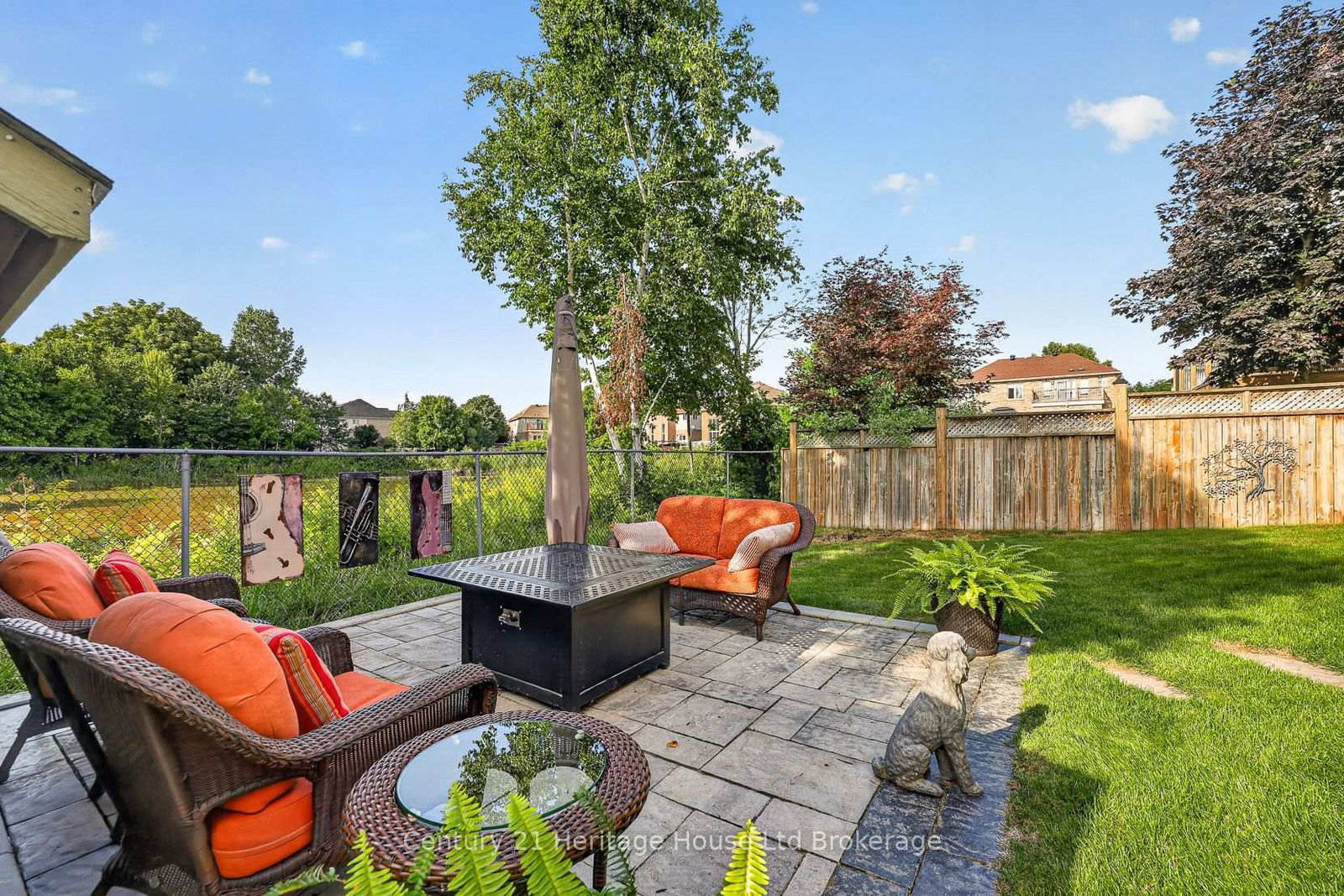 209 Munnoch Boulevard • Woodstock, ON photo 44