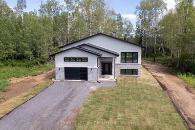 3435 King George's Park Drive • Oliver Paipoonge, ON photo 3