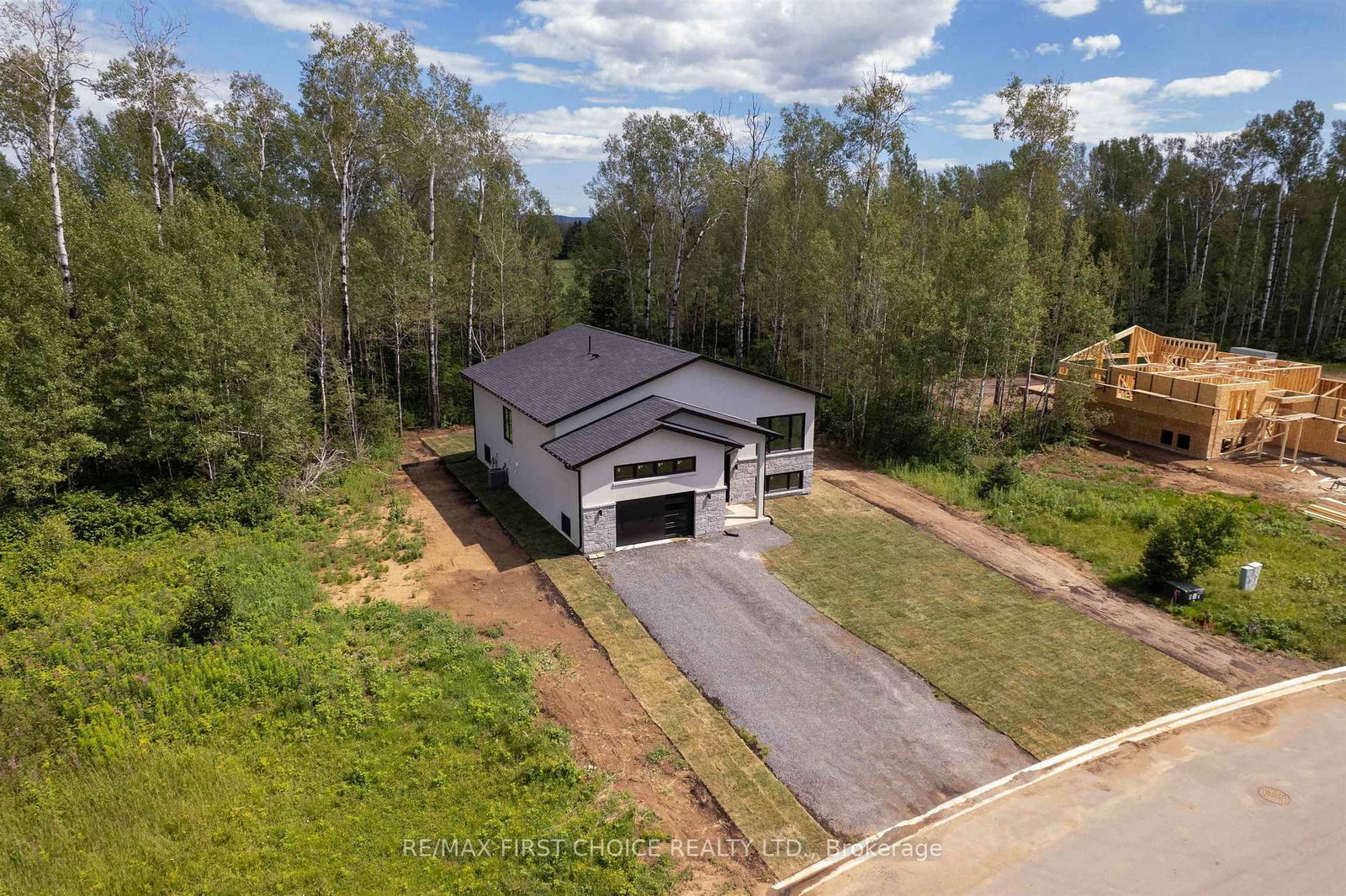 3435 King George's Park Drive • Oliver Paipoonge, ON photo 4