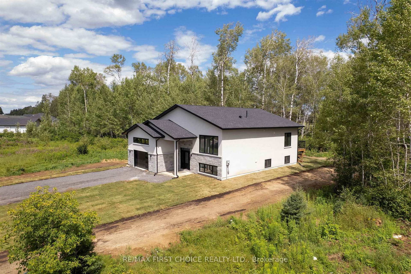 3435 King George's Park Drive • Oliver Paipoonge, ON photo 5