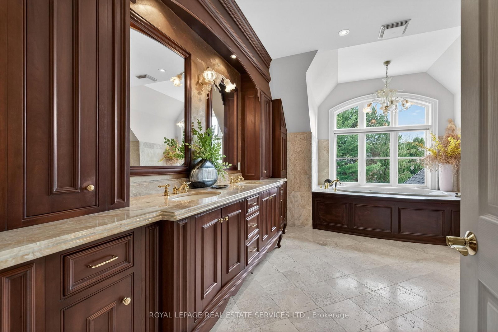 3476 Vinehaven Trail • Lincoln, ON photo 39