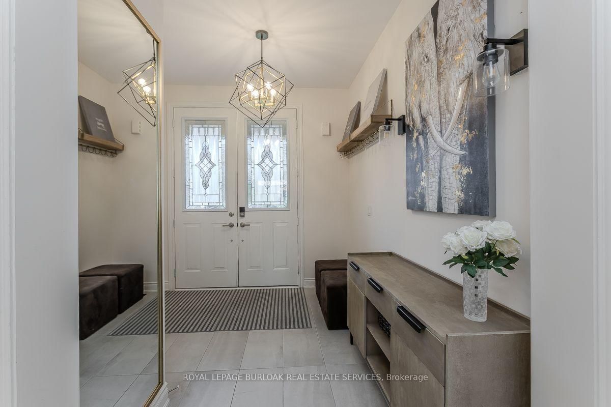 11 Cooley Grove • Hamilton, ON photo 14