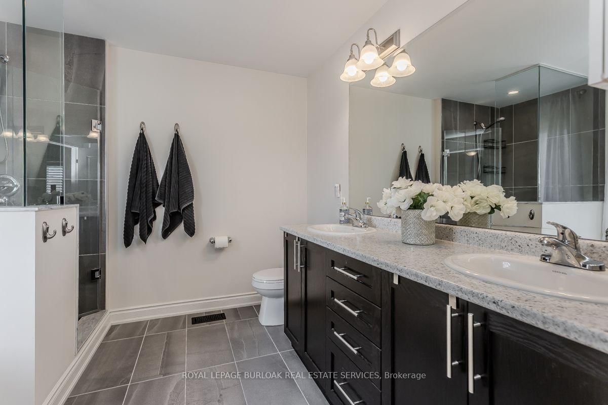 11 Cooley Grove • Hamilton, ON photo 32