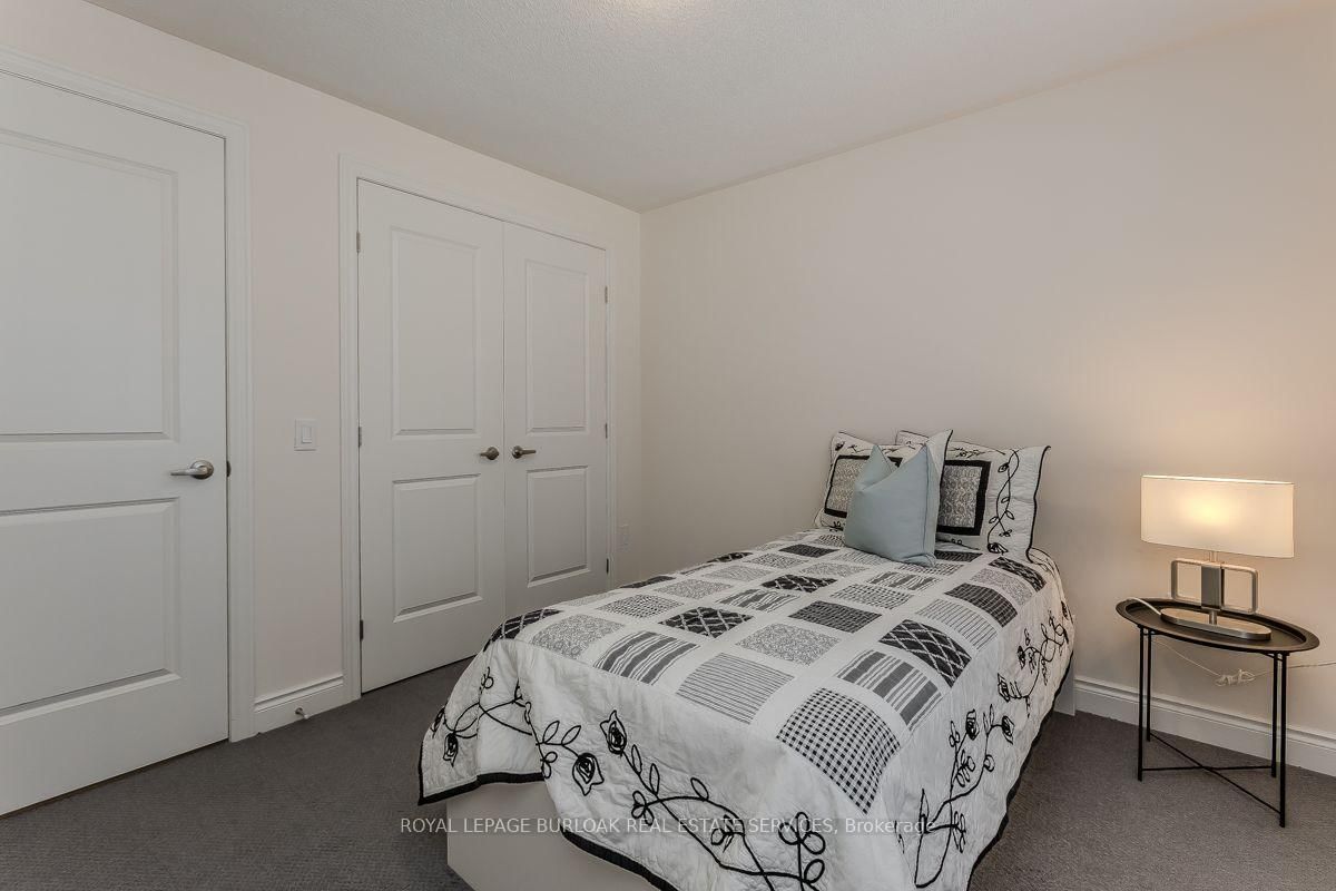 11 Cooley Grove • Hamilton, ON photo 37