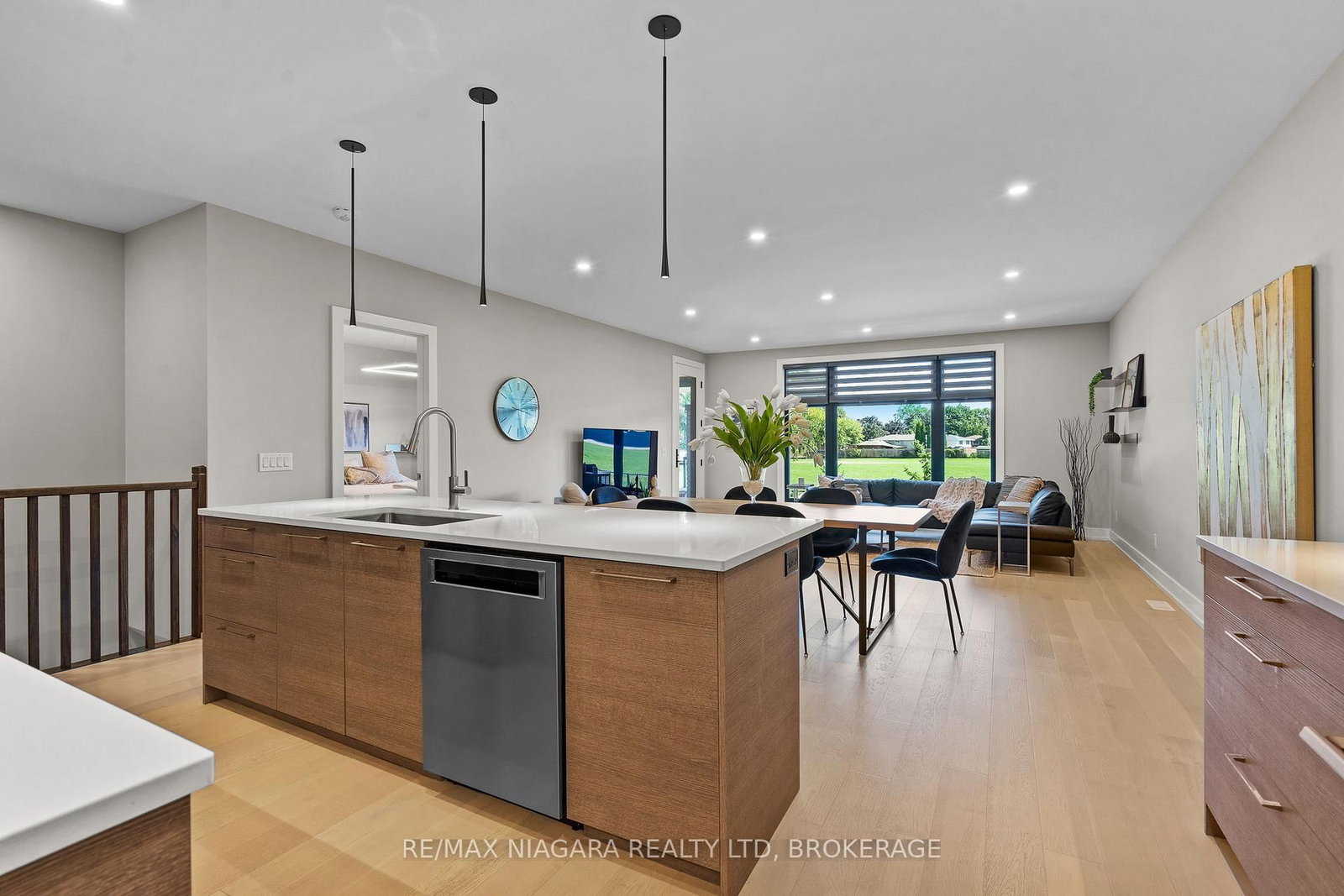 37 PEACH TREE Common • St. Catharines, ON photo 11