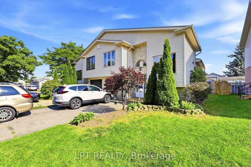 79 Sunrise Crescent