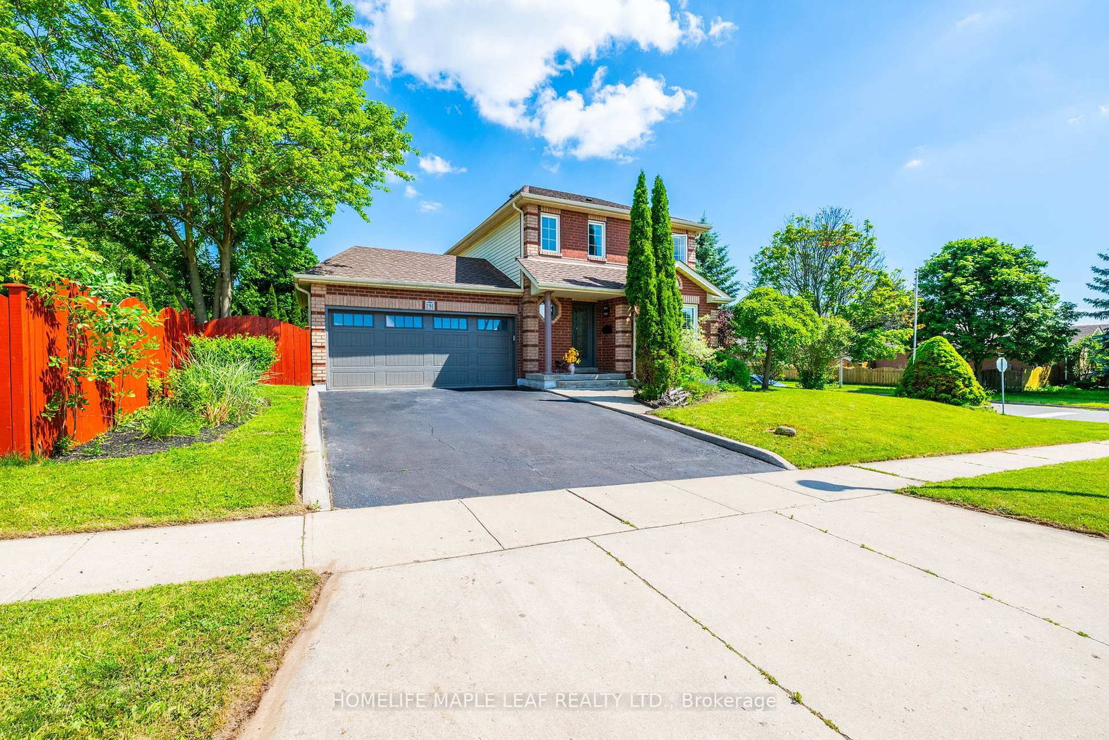 191 Stirling Macgregor Drive • Cambridge, ON photo 3