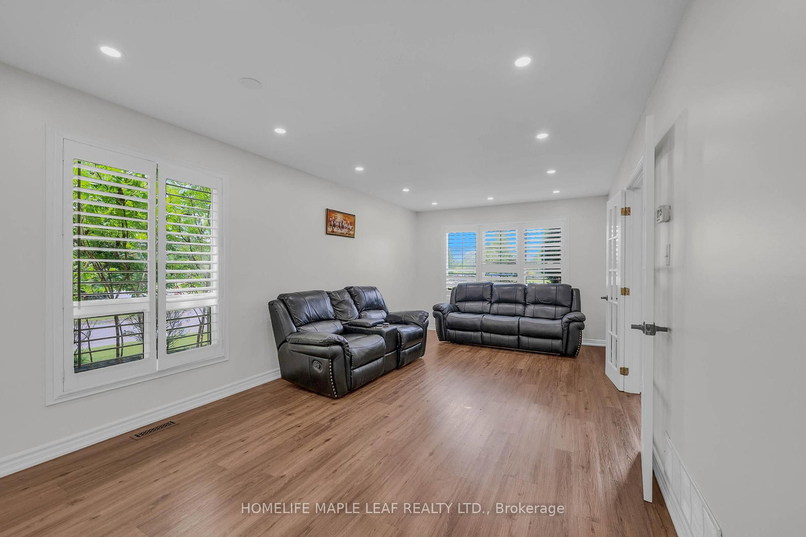 191 Stirling Macgregor Drive • Cambridge, ON photo 9