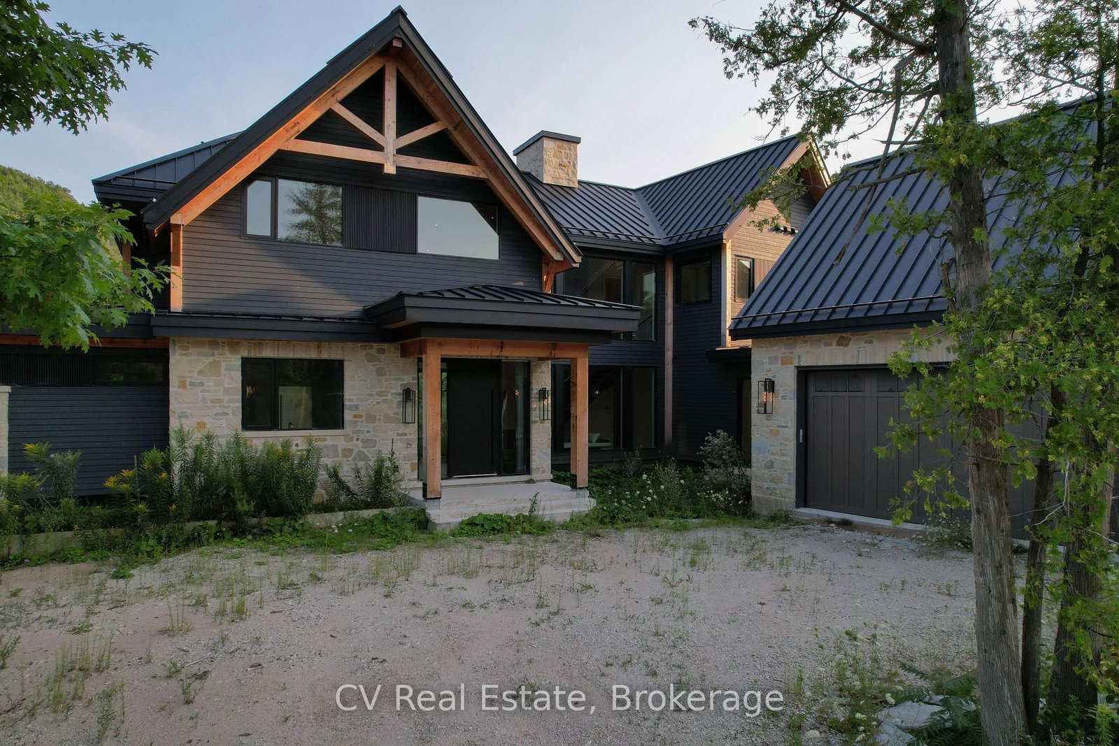 150 Delphi Lane • Blue Mountains, ON photo 3