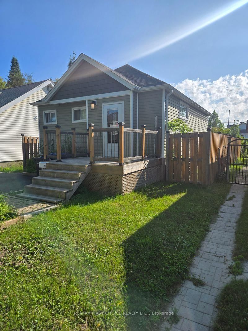 734 Franklin Street S • Thunder Bay, ON photo 3