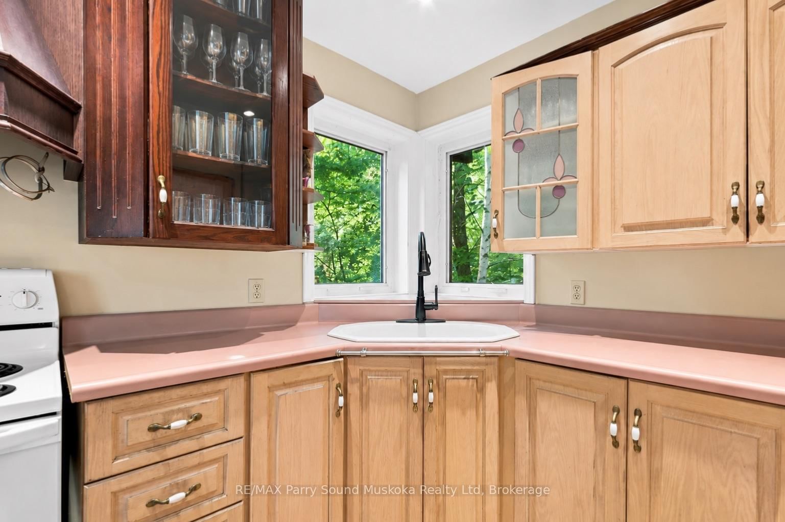 31 Lyndsey Lane • McKellar, ON photo 16