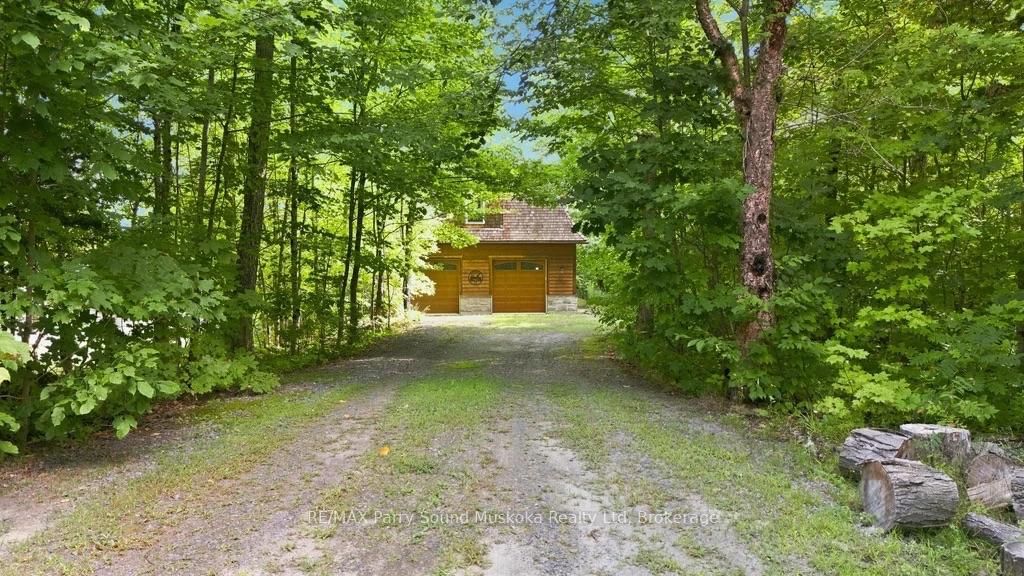 31 Lyndsey Lane • McKellar, ON photo 44