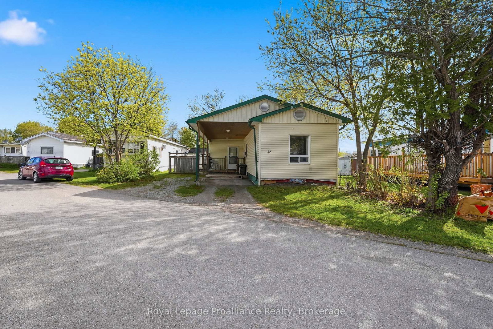 63 Whites Road • #39 • Quinte West, ON photo 2