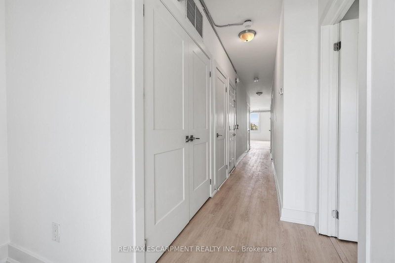 02 - 1006 King Street E