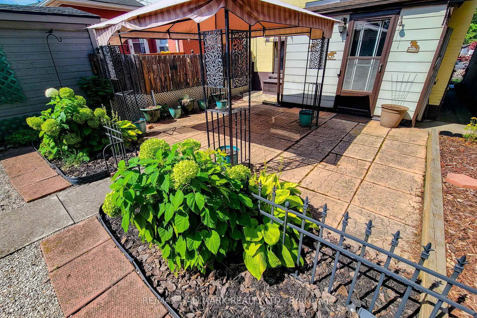 36 Dalkeith Avenue • Hamilton, ON photo 11