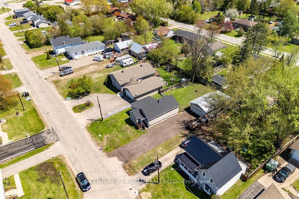 20 Hilda Street • Petawawa, ON photo 15
