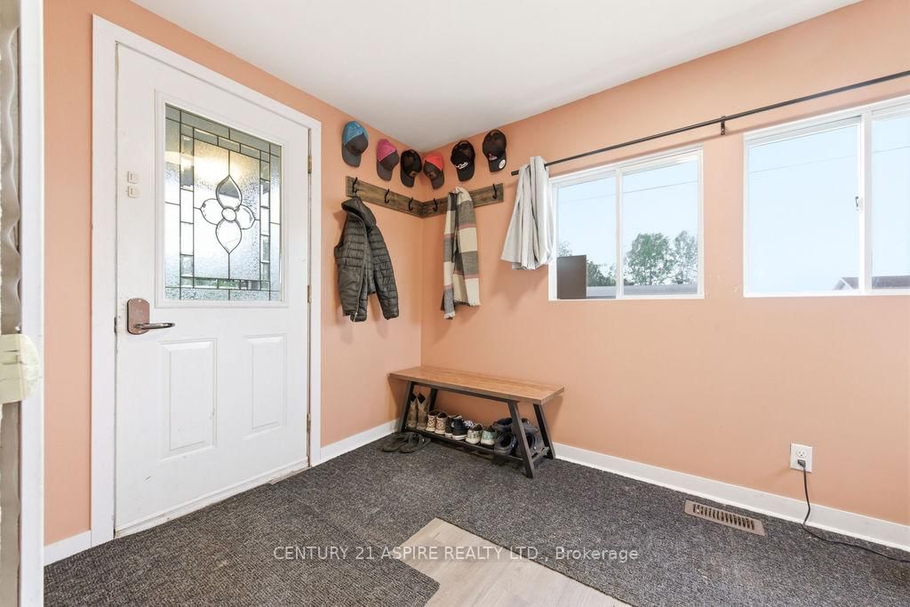 20 Hilda Street • Petawawa, ON photo 16