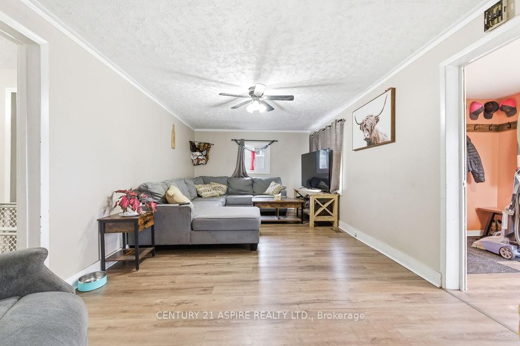 20 Hilda Street • Petawawa, ON photo 23