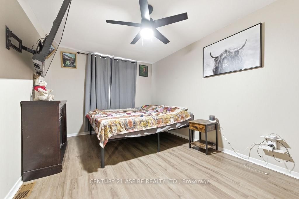 20 Hilda Street • Petawawa, ON photo 35