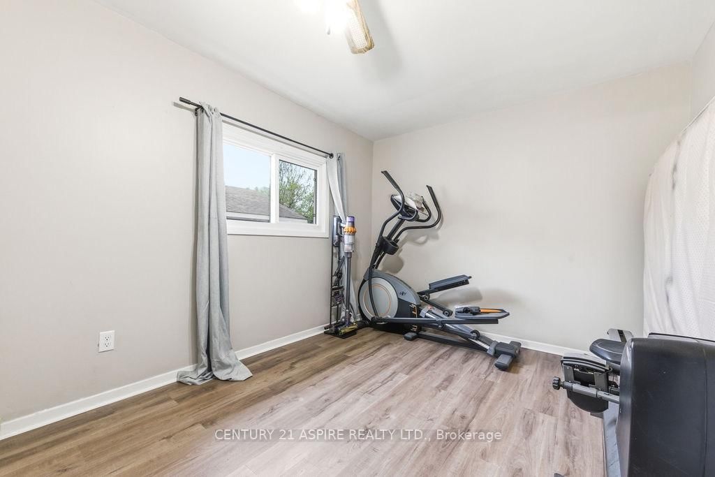 20 Hilda Street • Petawawa, ON photo 36