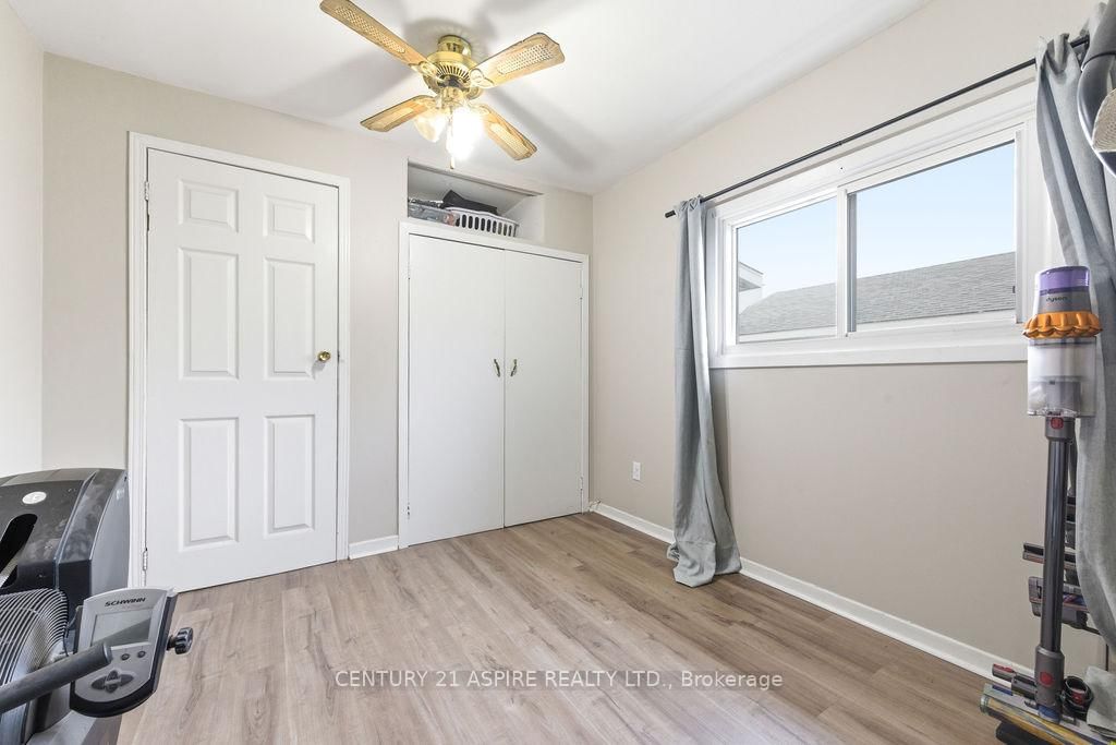 20 Hilda Street • Petawawa, ON photo 37