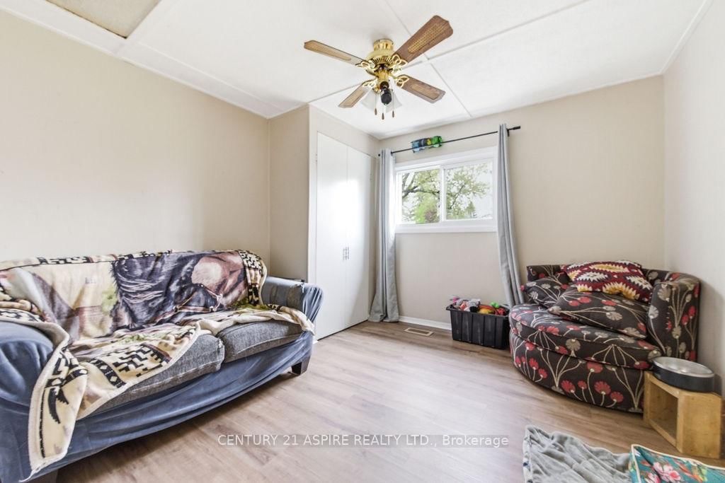 20 Hilda Street • Petawawa, ON photo 38