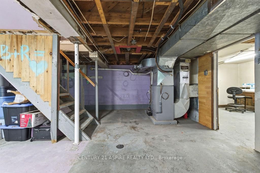 20 Hilda Street • Petawawa, ON photo 41