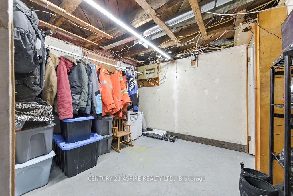 20 Hilda Street • Petawawa, ON photo 43