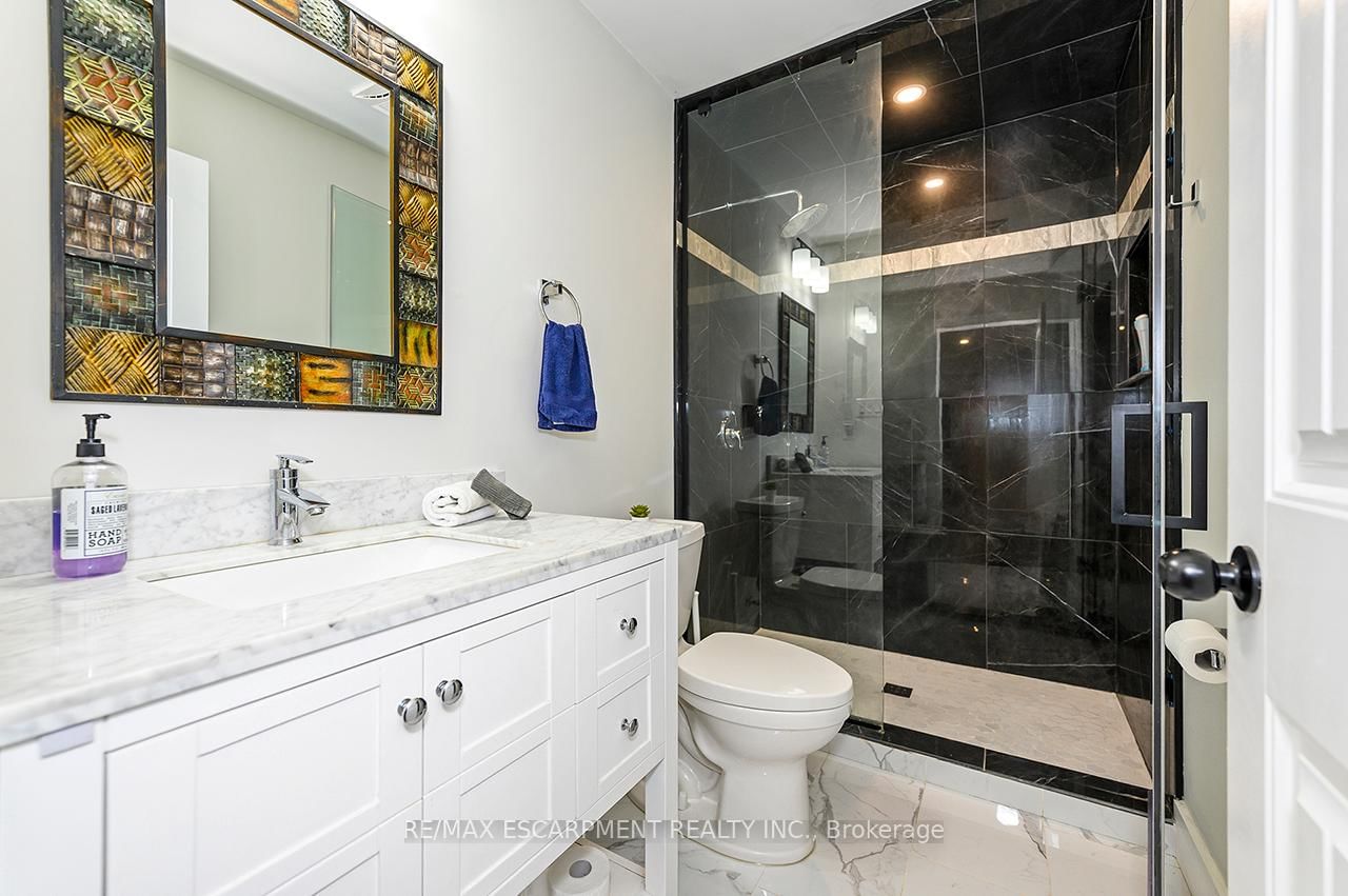 1068 Xavier Street • Gravenhurst, ON photo 23