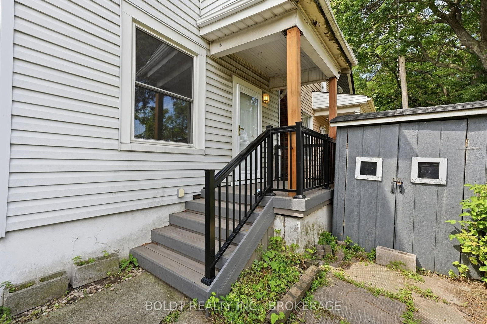 38 Mars Avenue • Hamilton, ON photo 3