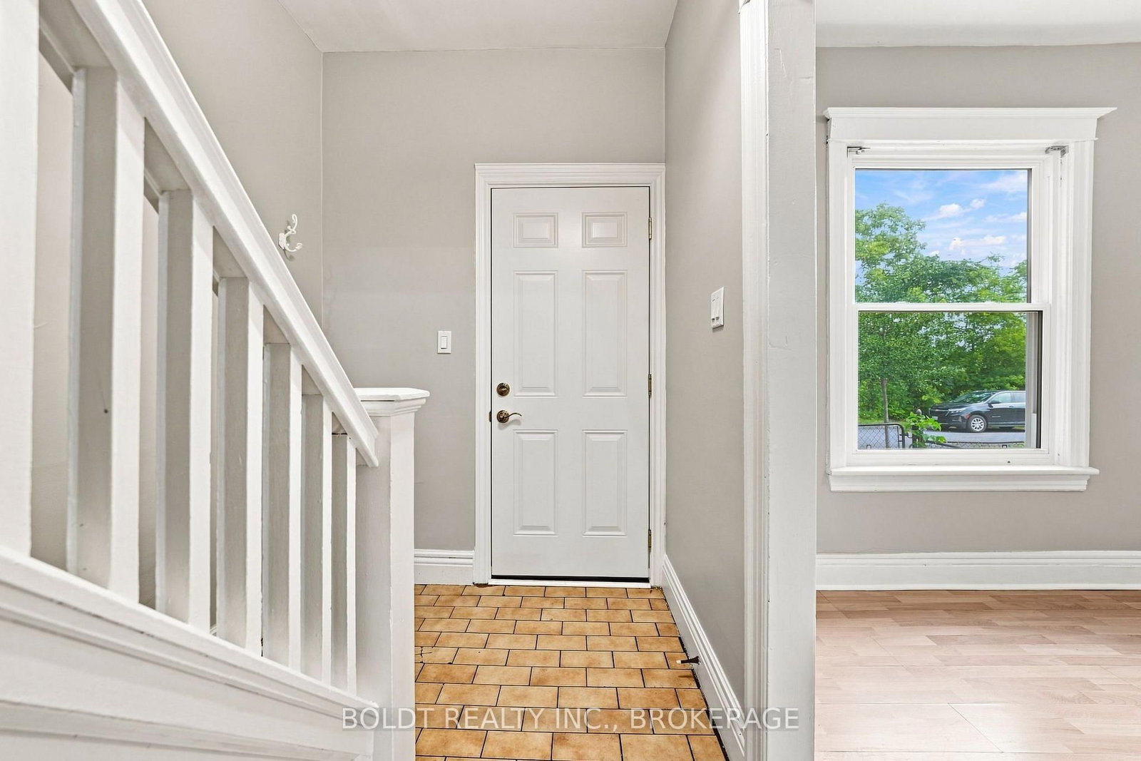 38 Mars Avenue • Hamilton, ON photo 5