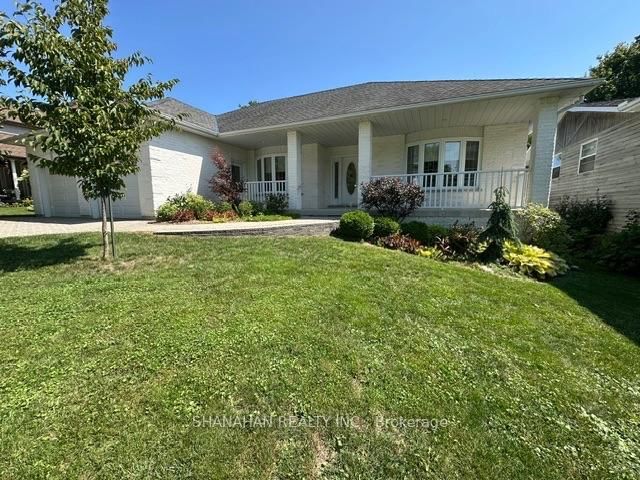 41 Sunset Avenue