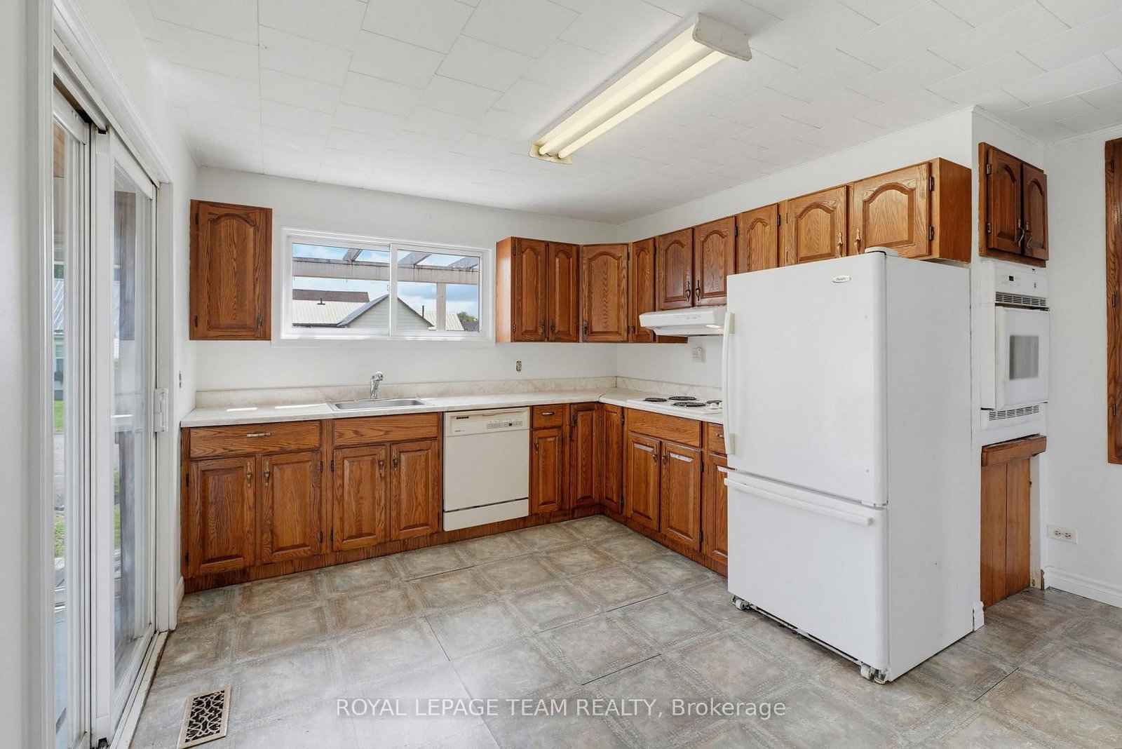 550 Giroux Street • Pembroke, ON photo 11