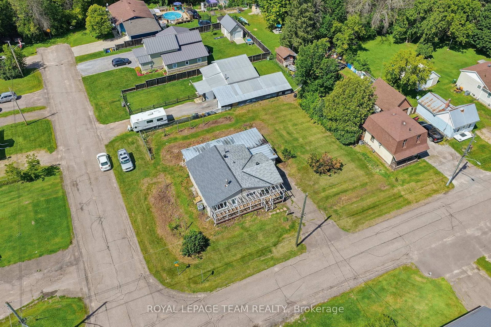 550 Giroux Street • Pembroke, ON photo 30