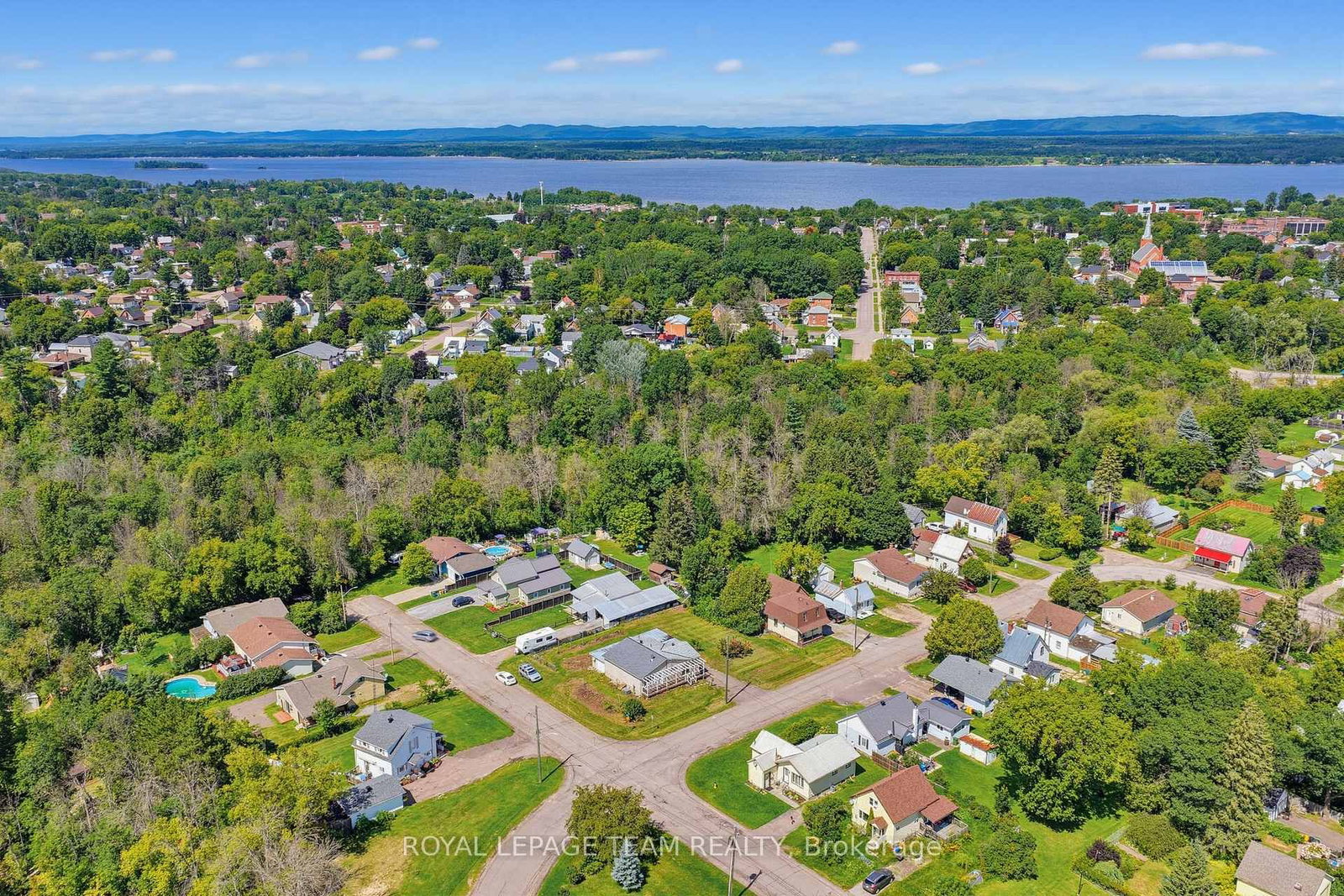550 Giroux Street • Pembroke, ON photo 31
