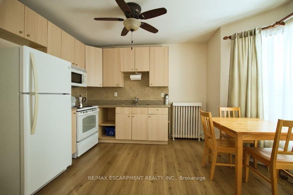 22 Blake Street • Hamilton, ON photo 22