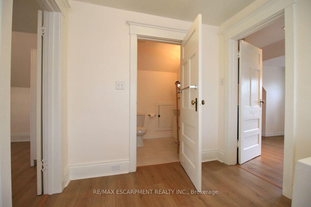 22 Blake Street • Hamilton, ON photo 32
